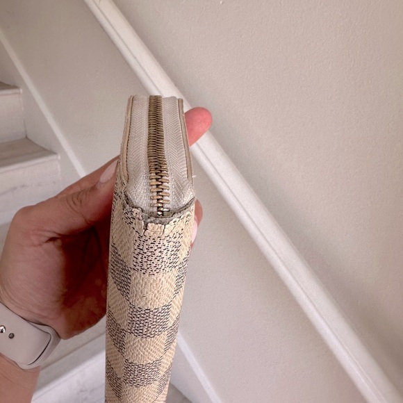 Louis Vuitton Damier Azur Zippy Wallet - Picture 15 of 15